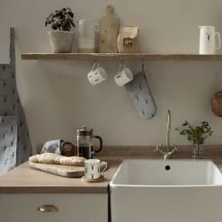 Highland Stag Solo Mug -Sophie Allport Shop AW22 HighlandStag Kitchen Lifestyle high res square c0803413 1f41 4e71 82b7 6d8ca72dd2a7