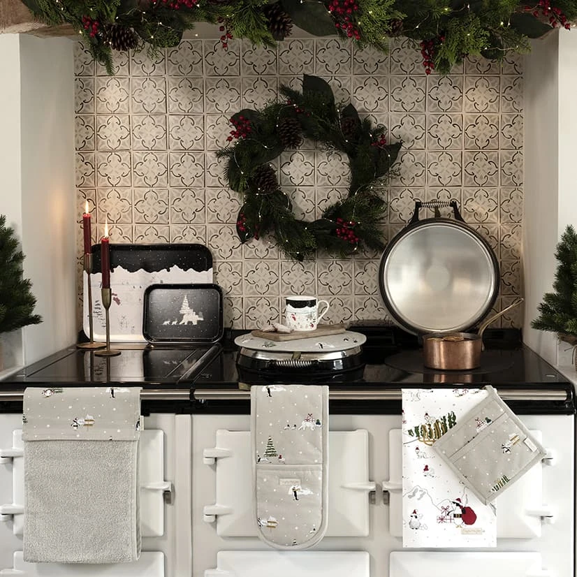 Snow Season Serving Tray - Large Snow Season Serving Tray - Large -Sophie Allport Shop AW22 snowseason kitchen full collection3 lifestyle high res square 066e39cb 054d 4c0d bede b597aa8afe69