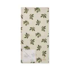 Acorn & Oak Leaves Table Runner 3 Acorn & Oak Leaves Table Runner -Sophie Allport Shop AW23 ALL113810 CUTOUT Custom
