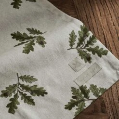 Acorn & Oak Leaves Tea Towel -Sophie Allport Shop AW23 ALL113810 DETAIL