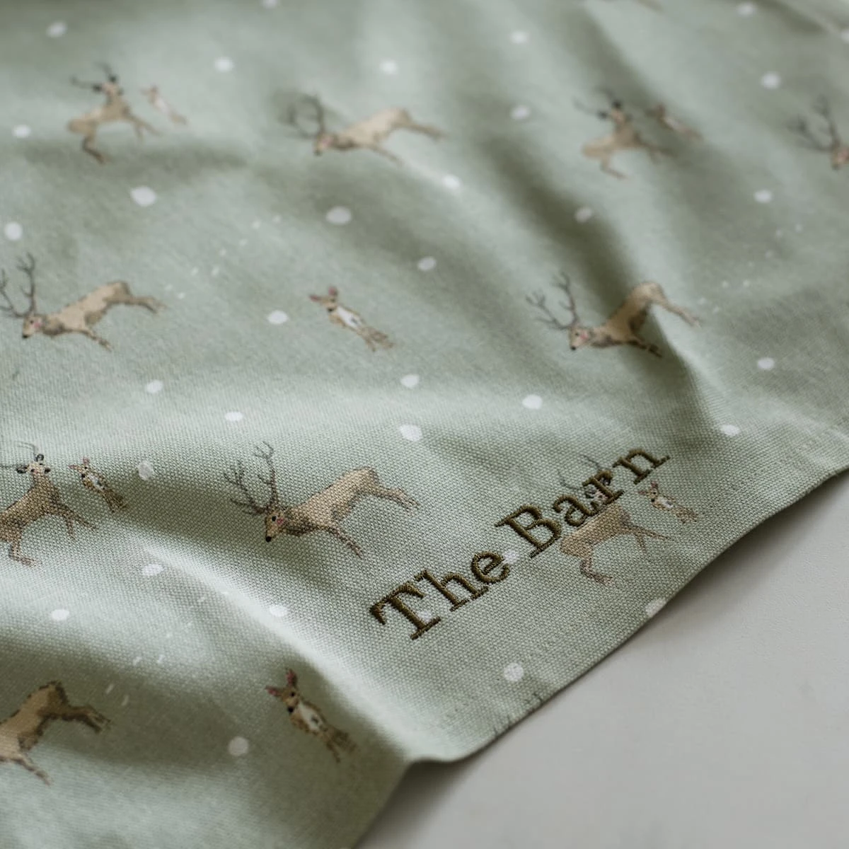 Christmas Stags Tea Towel Christmas Stags Tea Towel -Sophie Allport Shop AW23 ALL114601 DETAIL ALT