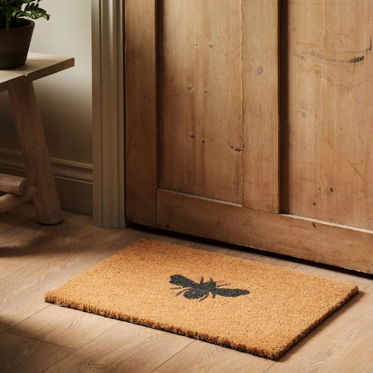 Bees Doormat Bees Doormat -Sophie Allport Shop AW23 SDM36 SQUARE