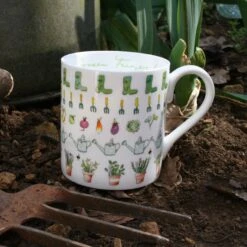 Green Fingers Mug -Sophie Allport Shop BMGF01GreenFingersGardeningStandardMugLifestyleHighRes