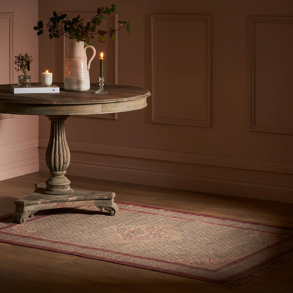 Printed Natural Rug with Pink Edge Printed Natural Rug With Pink Edge -Sophie Allport Shop SS24 6463 00 SQUARE