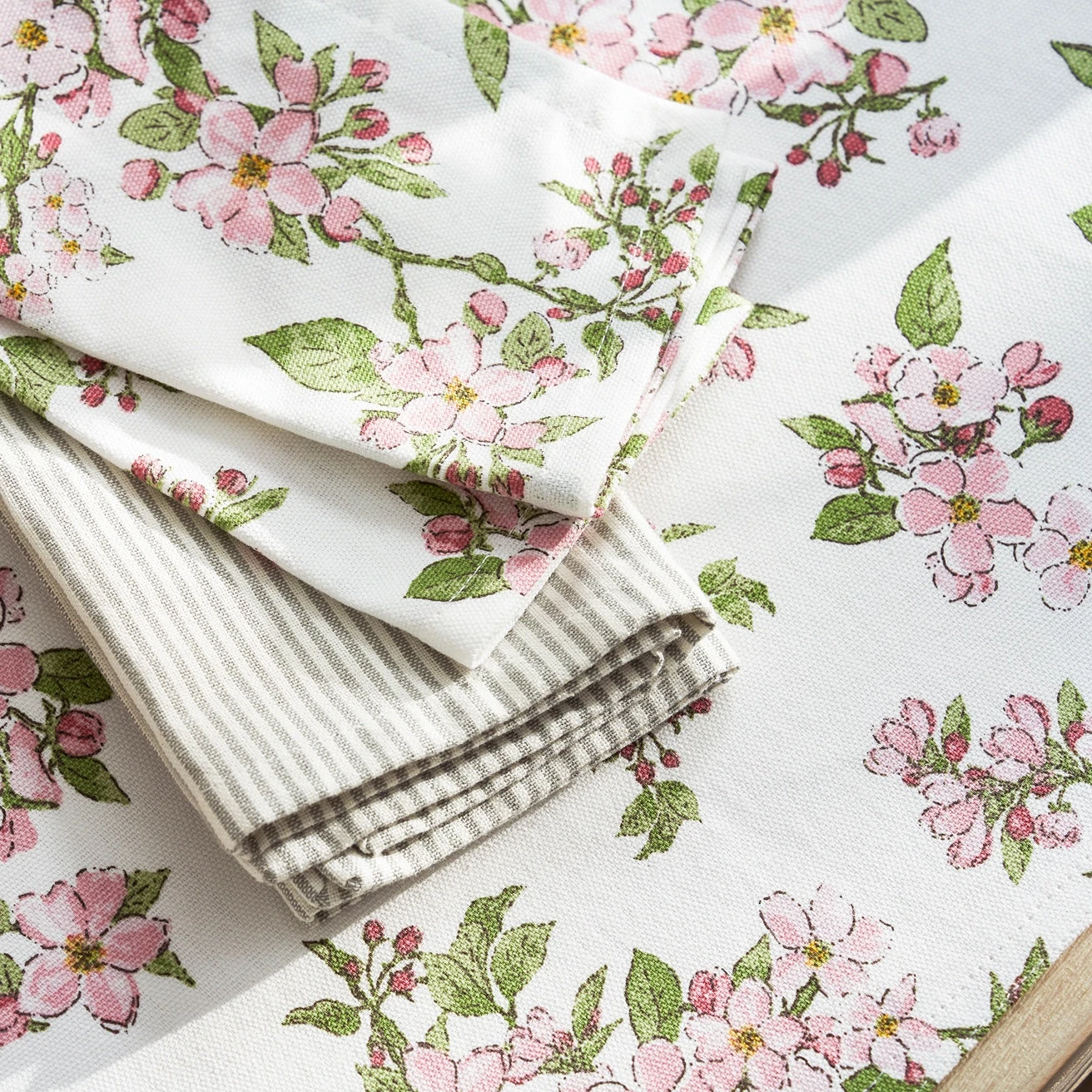 Blossom Napkins (Set of 4) Blossom Napkins (Set Of 4) -Sophie Allport Shop SS24 ALL116300 DETAIL
