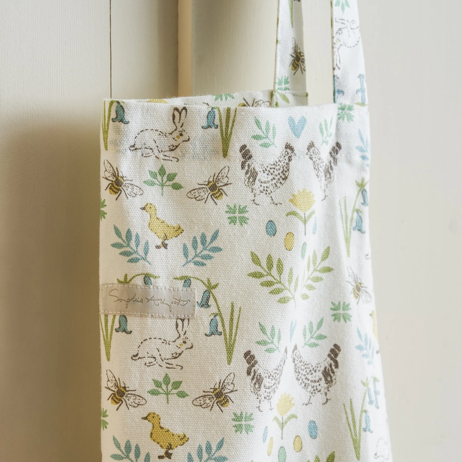 Spring Chicken Adult Apron Spring Chicken Adult Apron -Sophie Allport Shop SS24 ALL118250 DETAIL