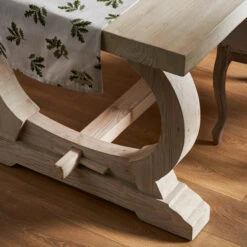 Langham Oval Leg Dining Table 5 Langham Oval Leg Dining Table -Sophie Allport Shop SS24 ARC006 DETAIL SQUARE