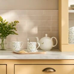 Spring Chicken Mug -Sophie Allport Shop SS24 BM11801 SQUARE aa61d983 742e 4a4e 837d 9d615cf7bf0a