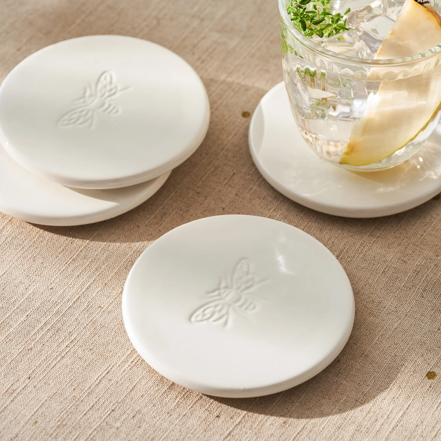 Bees Stoneware Coasters (Set of 4) Bees Stoneware Coasters (Set Of 4) -Sophie Allport Shop SS24 COS3604 DETAIL