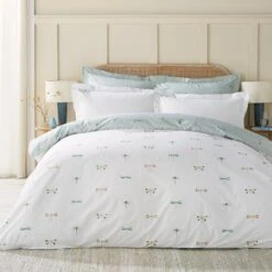 Dragonfly Pair Of Oxford Pillow Cases 2 Dragonfly Pair Of Oxford Pillow Cases -Sophie Allport Shop SS24 DFLYMULTI01KG SQUARE ALT 93fbb9ec c0a0 4e03 a622 536a754bcdd5