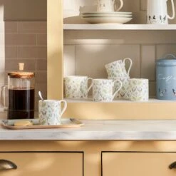 Spring Chicken Mug -Sophie Allport Shop SS24 IM11801 BM11801 SQUARE