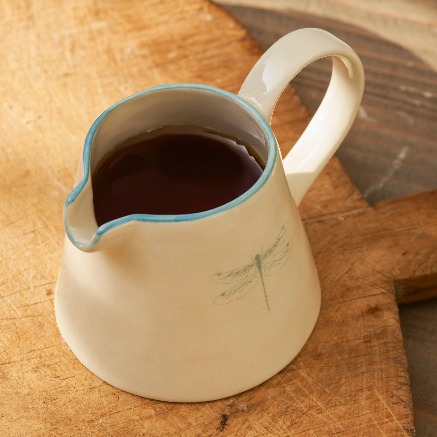 Dragonfly Mini Stoneware Jug Dragonfly Mini Stoneware Jug -Sophie Allport Shop SS24 SMJ725 DETAIL