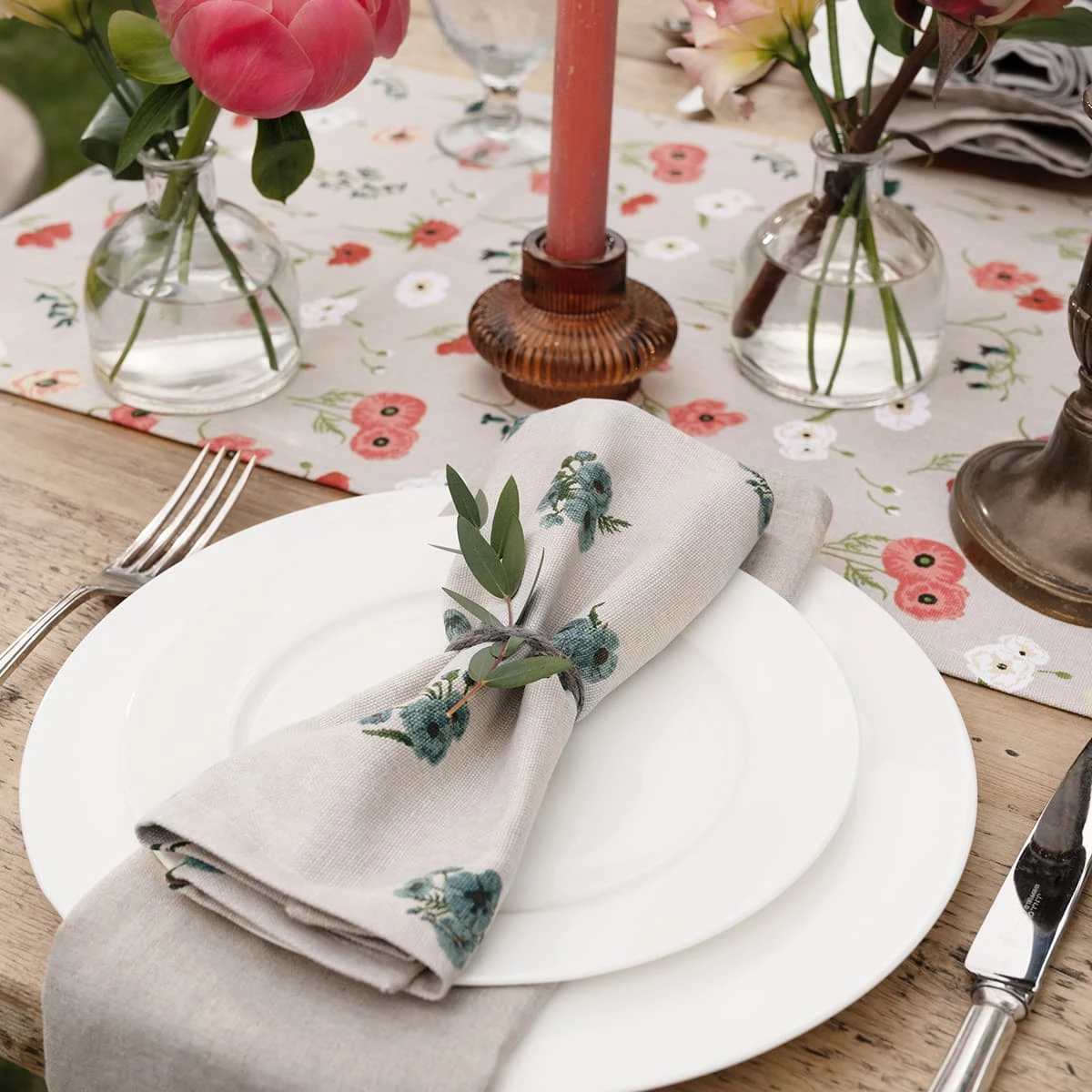 Poppy Meadow Table Runner Poppy Meadow Table Runner -Sophie Allport Shop all103810 all103820 poppy meadow table portrait 4 lifestyle high res square