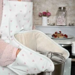 Hearts Adult Apron 3 Hearts Adult Apron -Sophie Allport Shop all34100 hearts double oven glove lifestyle web image email