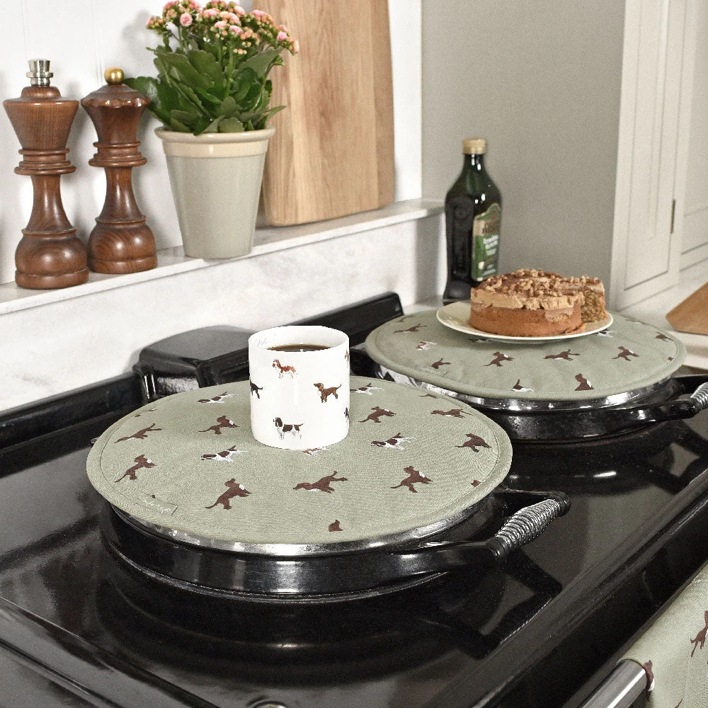 Spaniels Mug Spaniels Mug -Sophie Allport Shop all59175 spaniels circular hob cover lifestlye web 1 19e34c42 cd80 426c 9b27 b1baa479a65a