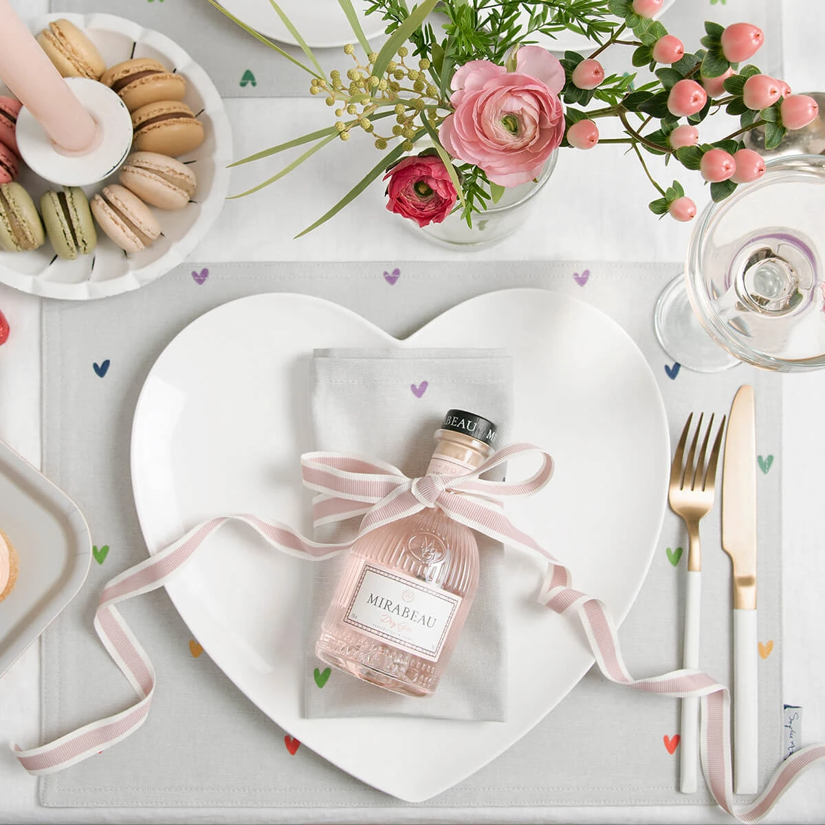 Multicoloured Hearts Napkins (Set of 4) Multicoloured Hearts Napkins (Set Of 4) -Sophie Allport Shop all81300 all81820 hearts multicoloured napkins set of 4 and fabric placemat valentines lifestyle high res square a293da74 8efe 4330 a06b 9503383662a5