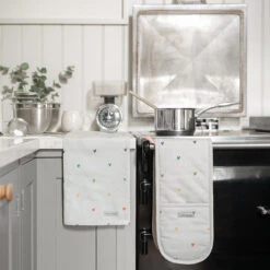 Multicoloured Hearts Tea Towel -Sophie Allport Shop all81601 all81100 hearts multicoloured tea towel and double oven glove lifestyle high res square d4ebab31 17b5 4479 beff fb973940652f