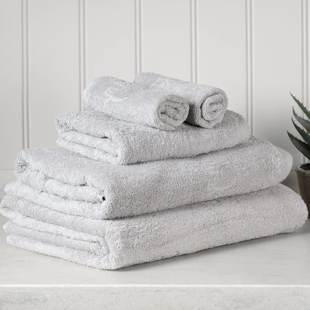 Elephant Bath Towel Elephant Bath Towel -Sophie Allport Shop elephant zsl towel collection lifestyle high res square 21bad5b8 5ec0 4d8e b324 800137a9be6e