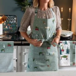 Home For Christmas Adult Apron -Sophie Allport Shop home for christmas adult apron lifestyle all60250 aw22 1 high res square