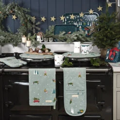 Home For Christmas Circular Hob Cover 3 Home For Christmas Circular Hob Cover -Sophie Allport Shop home for christmas collection lifestyle high res square 6ca9559a c2c1 4aa3 b978 a1bebd6f33fc