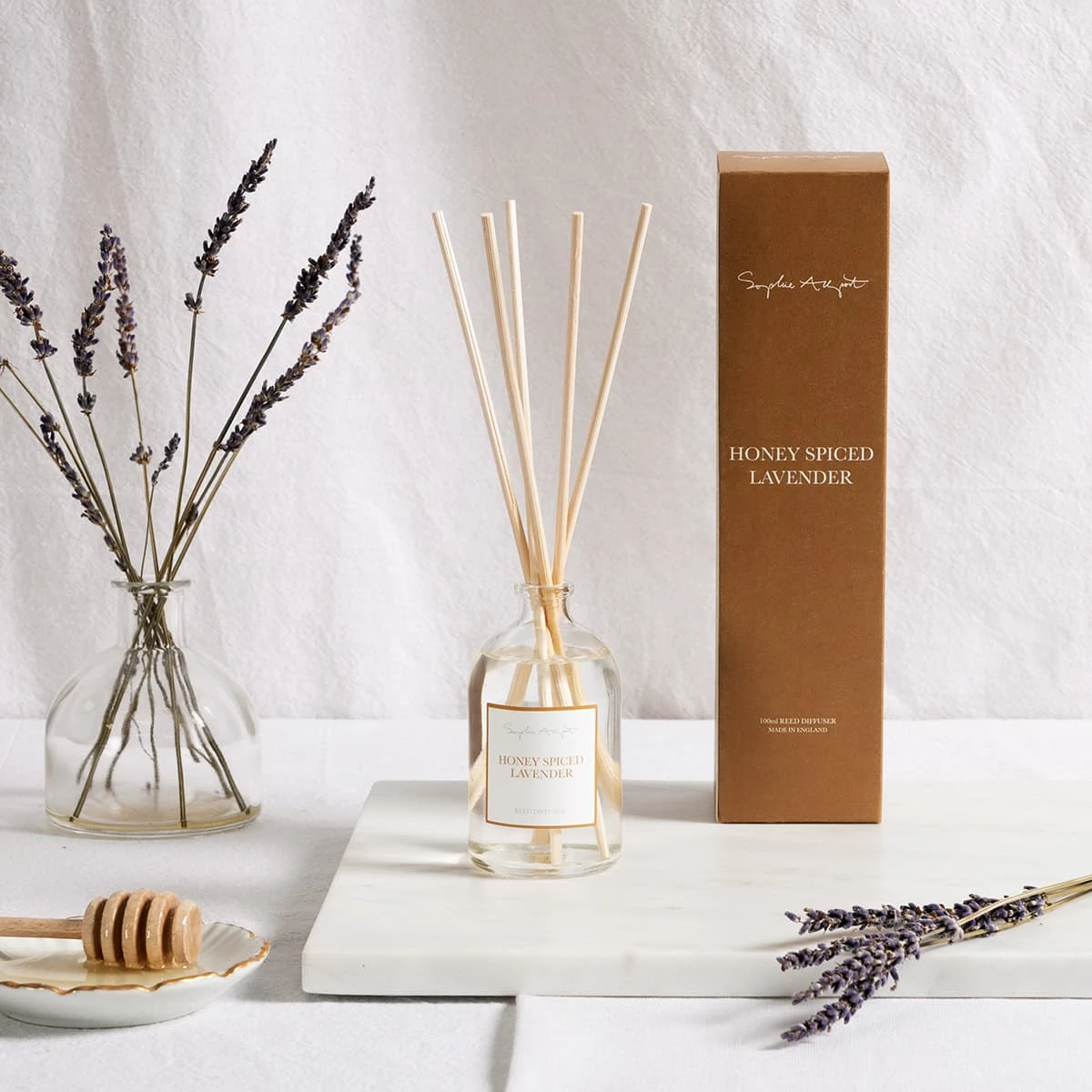 Honey Spiced Lavender Diffuser Honey Spiced Lavender Diffuser -Sophie Allport Shop honey spiced lavender diffuser lifestyle sdhsl03 square