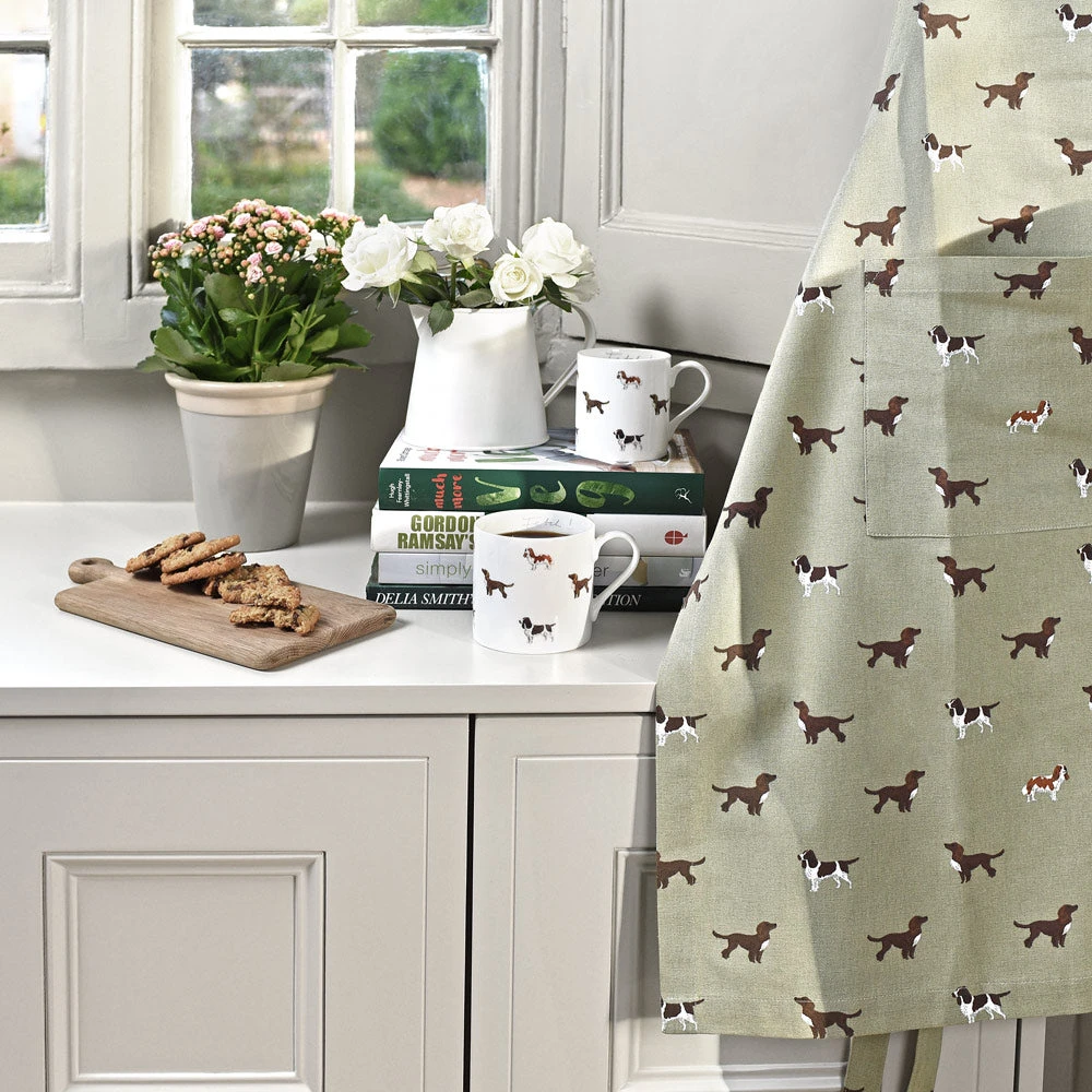 Spaniels Mug Spaniels Mug -Sophie Allport Shop im5903 spaniels large mug and apron lifestyle web 1 e5ece5dc 1c26 4c91 a568 7c314f36ce29