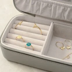 Bees Gold Plated Ring 4 Bees Gold Plated Ring -Sophie Allport Shop jbbgp3602b jrgp36 jrgp36e jergp3601h jblgp3601c pu54jc01 gold bees jewellery collection in case lifestyle high res square