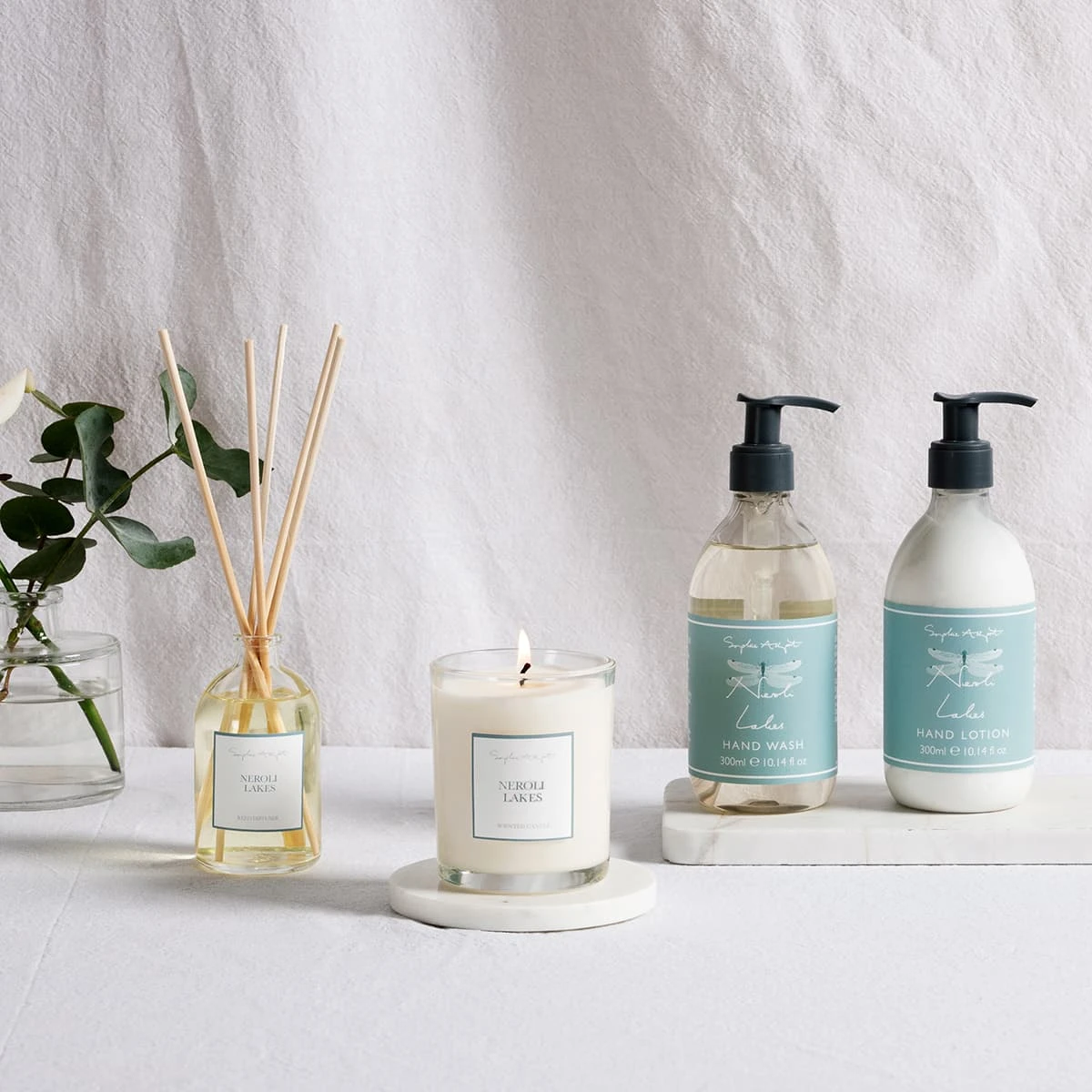 Neroli Lakes Candle - 180g Neroli Lakes Candle - 180g -Sophie Allport Shop neroli lakes fragrance bath and body lifestyle aw22 square 3e283a98 ace7 435e 848f b76dabbdb25c