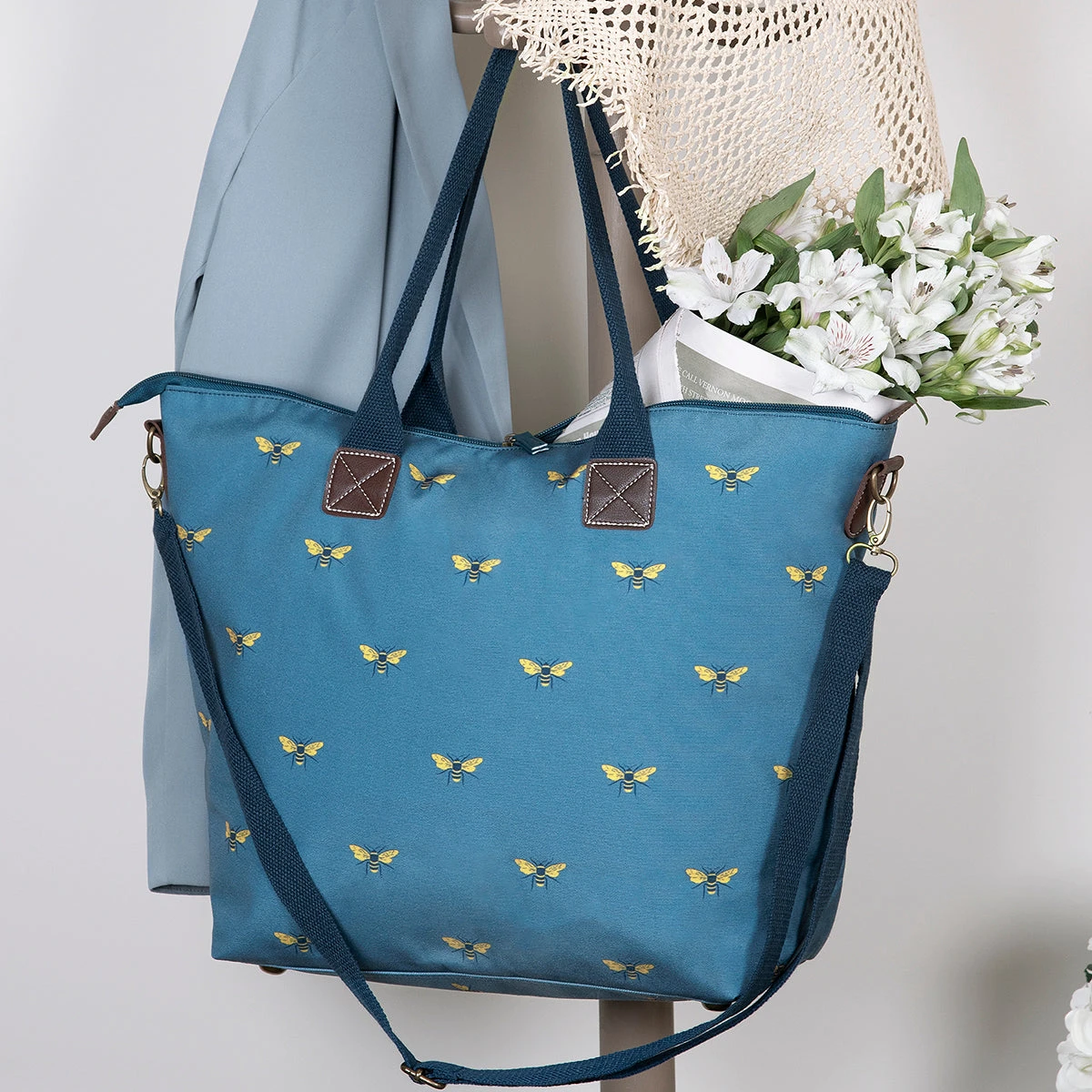 Bees Teal Oundle Bag Bees Teal Oundle Bag -Sophie Allport Shop poly80520 bees teal oundle bag lifestyle high res square
