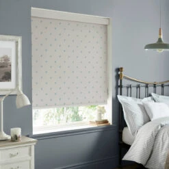 Hearts Duck Egg Made To Measure Roller Blind -Sophie Allport Shop rlb34dm2m hearts duckegg artwork roller blind made to measure lifestyle 2 high res square