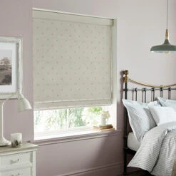 Hearts Blush Made To Measure Roman Blind -Sophie Allport Shop rmb34bm2m hearts blush artwork roman blind made to measure lifestyle 2 high res square a045b8b0 bc5f 45b6 baa2 d76f2f626ca7