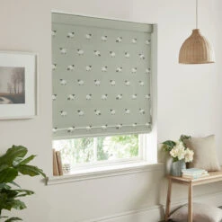 Sheep Sage Made To Measure Roman Blind -Sophie Allport Shop rmb43sgm2m sheep sage artwork roman blind made to measure lifestyle 2 high res square