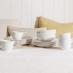 Bees Stoneware Side Plate 5 Bees Stoneware Side Plate -Sophie Allport Shop ss23 bees sdp111 ssp111 sdb111 spm111 dinnerplate sideplate dessertbowl mug dinnerset square 5cfd3798 d7f0 4e75 bda6 e8b5c1154dab