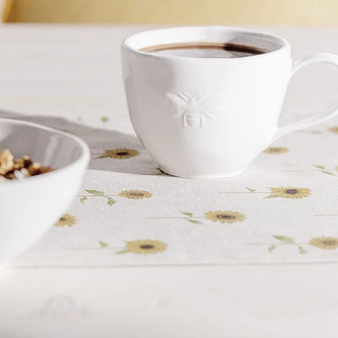 Bees White Stoneware Mug Bees White Stoneware Mug -Sophie Allport Shop ss23 bees spm111 mug detail square