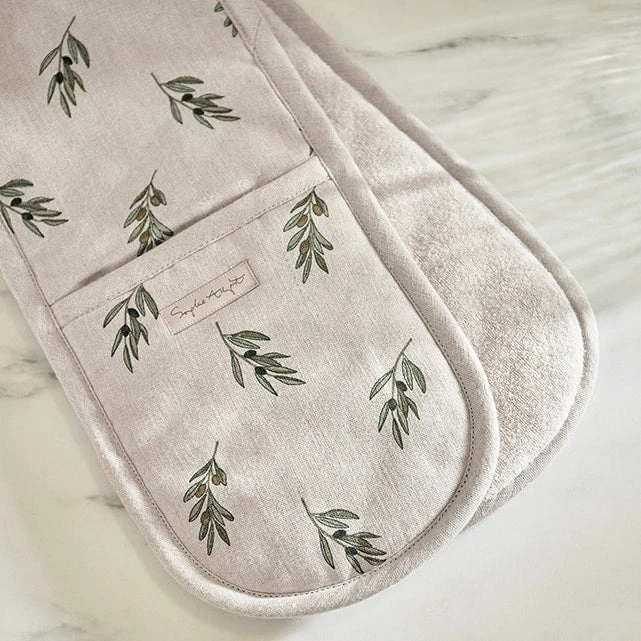 Olive Linen Double Oven Glove Olive Linen Double Oven Glove -Sophie Allport Shop ss23 olive LIN107100 double oven gloves detail square