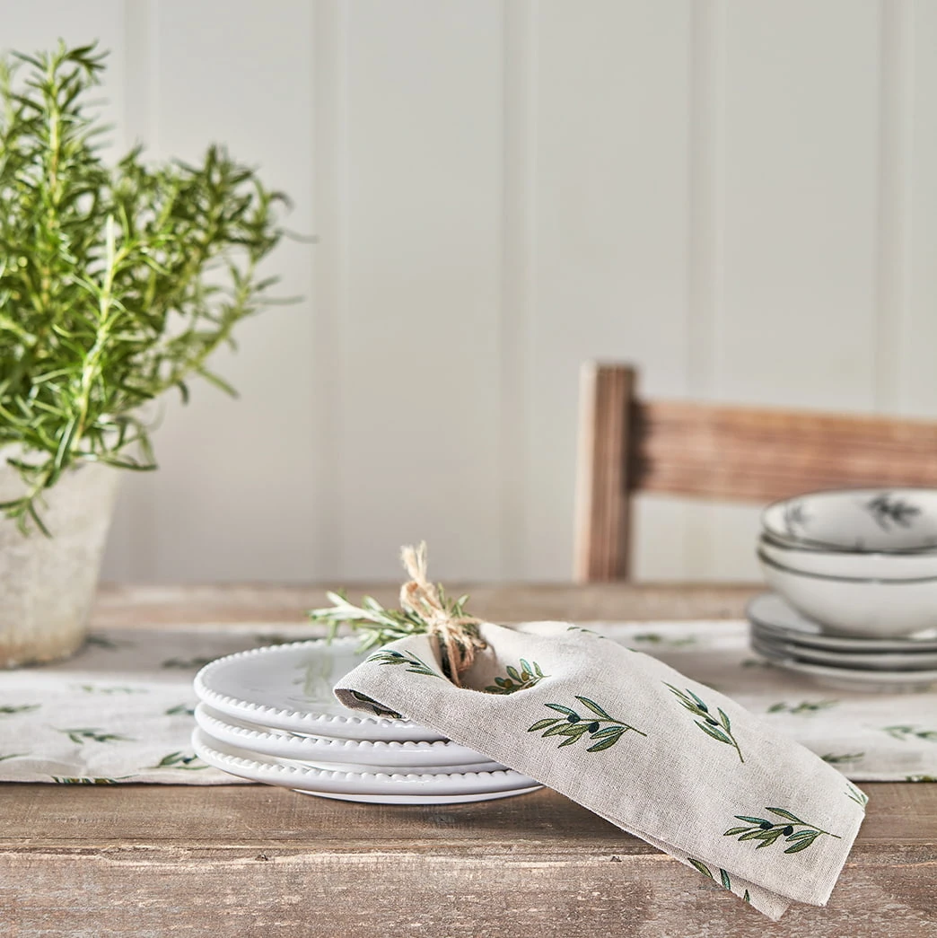 Olive Linen Napkins (Set of 4) Olive Linen Napkins (Set Of 4) -Sophie Allport Shop ss23 olive LIN107810 table runner detail2 square