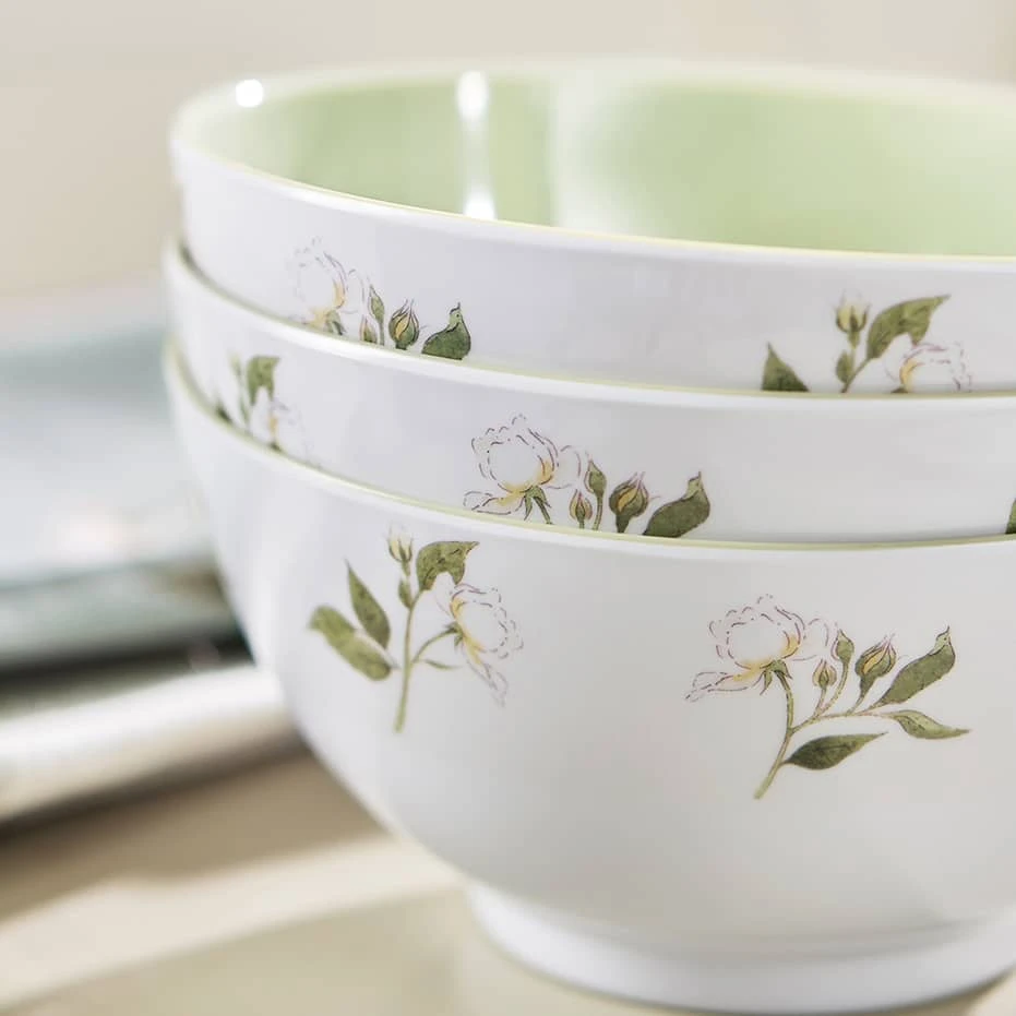 Rose Melamine Bowl Rose Melamine Bowl -Sophie Allport Shop ss23 roses MCB10606 Melamine Bowl detail square